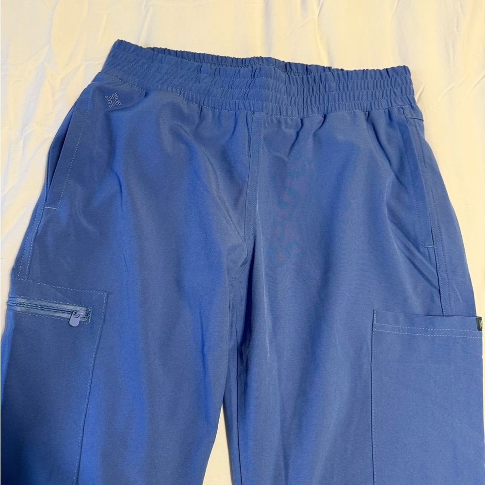 Scrub set - Picture 6 of 7